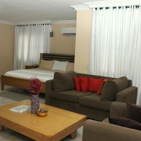 Hillside Gardens Hotel Lagos Buitenkant foto
