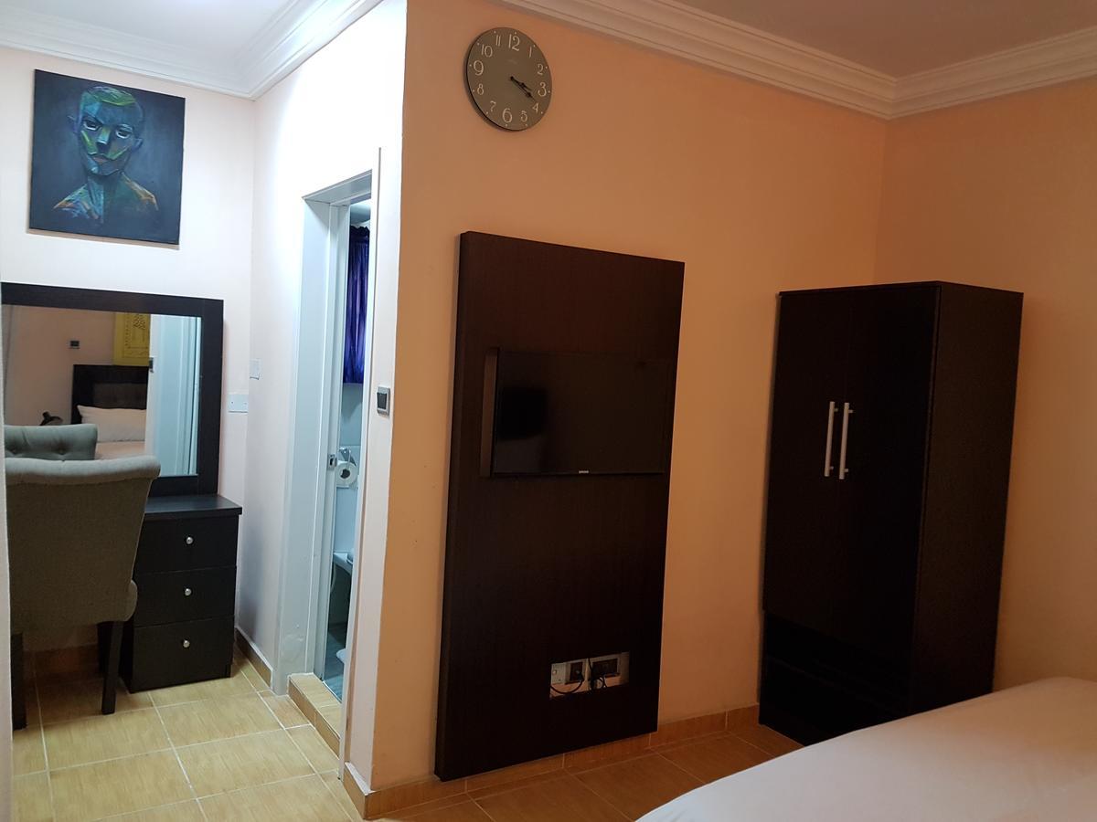 Hillside Gardens Hotel Lagos Buitenkant foto